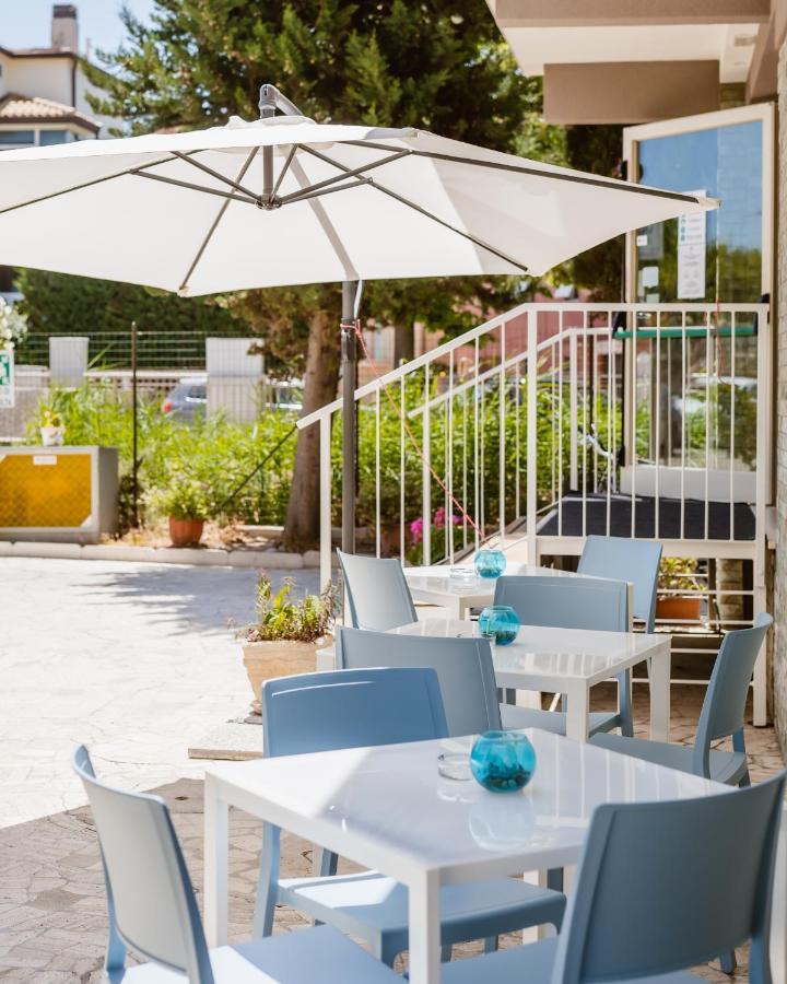 Hotel Villa Del Mare Senigallia Luaran gambar